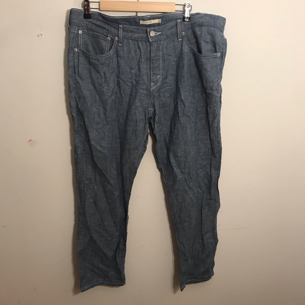 Levi’s pants